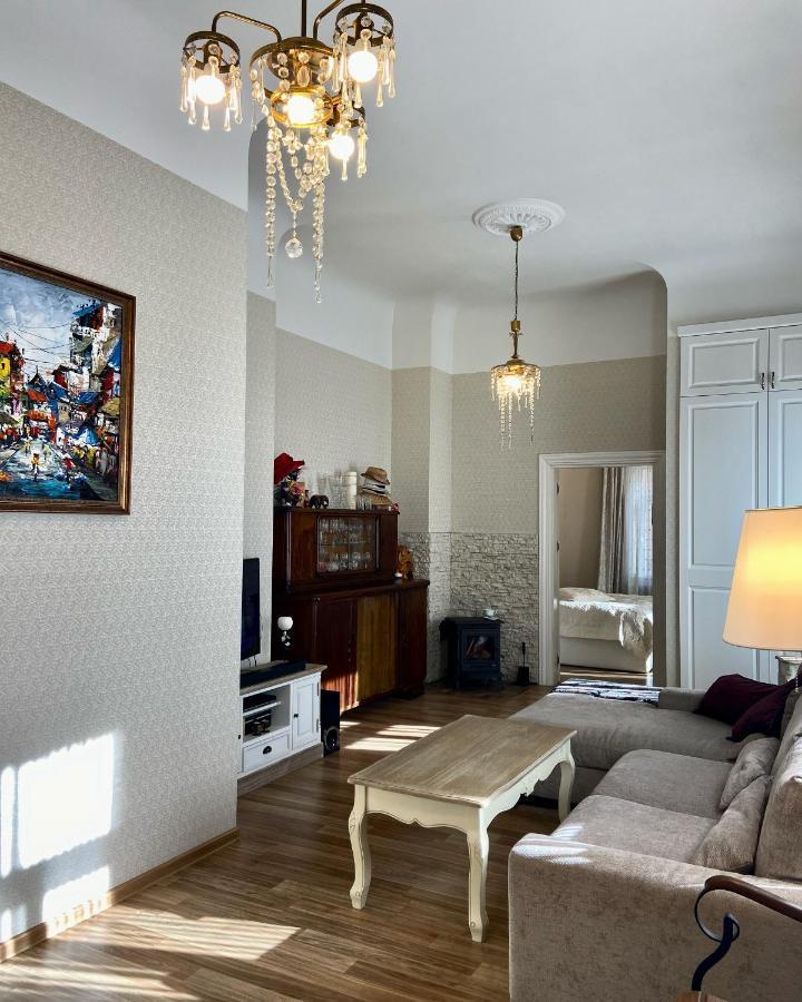 Elegant Apartment In Historical Centre & Free Locked Parking Рига Екстер'єр фото