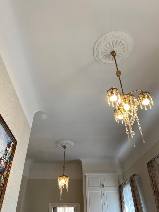 Elegant Apartment In Historical Centre & Free Locked Parking Рига Екстер'єр фото