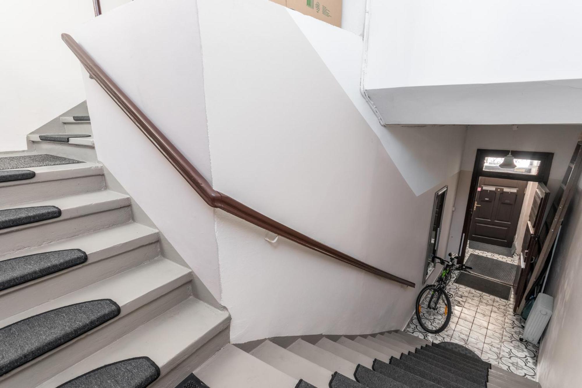 Elegant Apartment In Historical Centre & Free Locked Parking Рига Екстер'єр фото